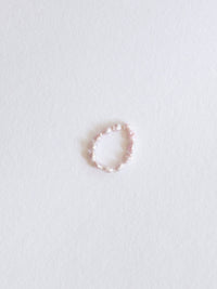 Pearl stretch ring lilac