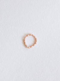 Pearl stretch ring rose