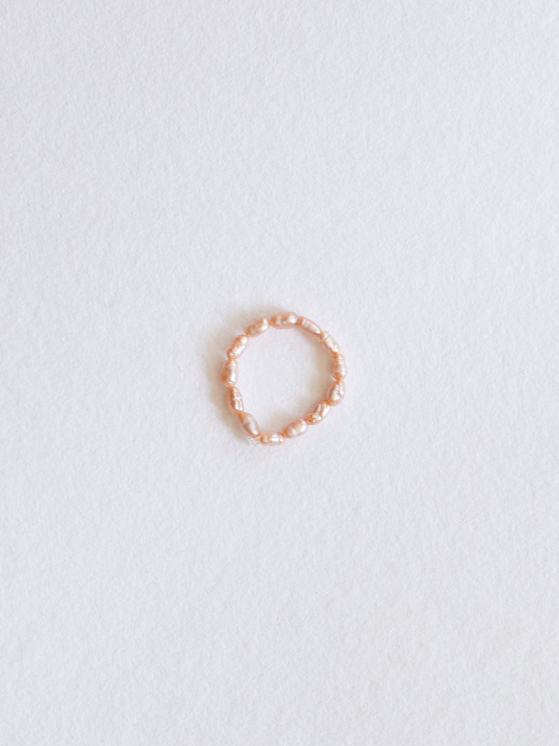 Pearl stretch ring rose